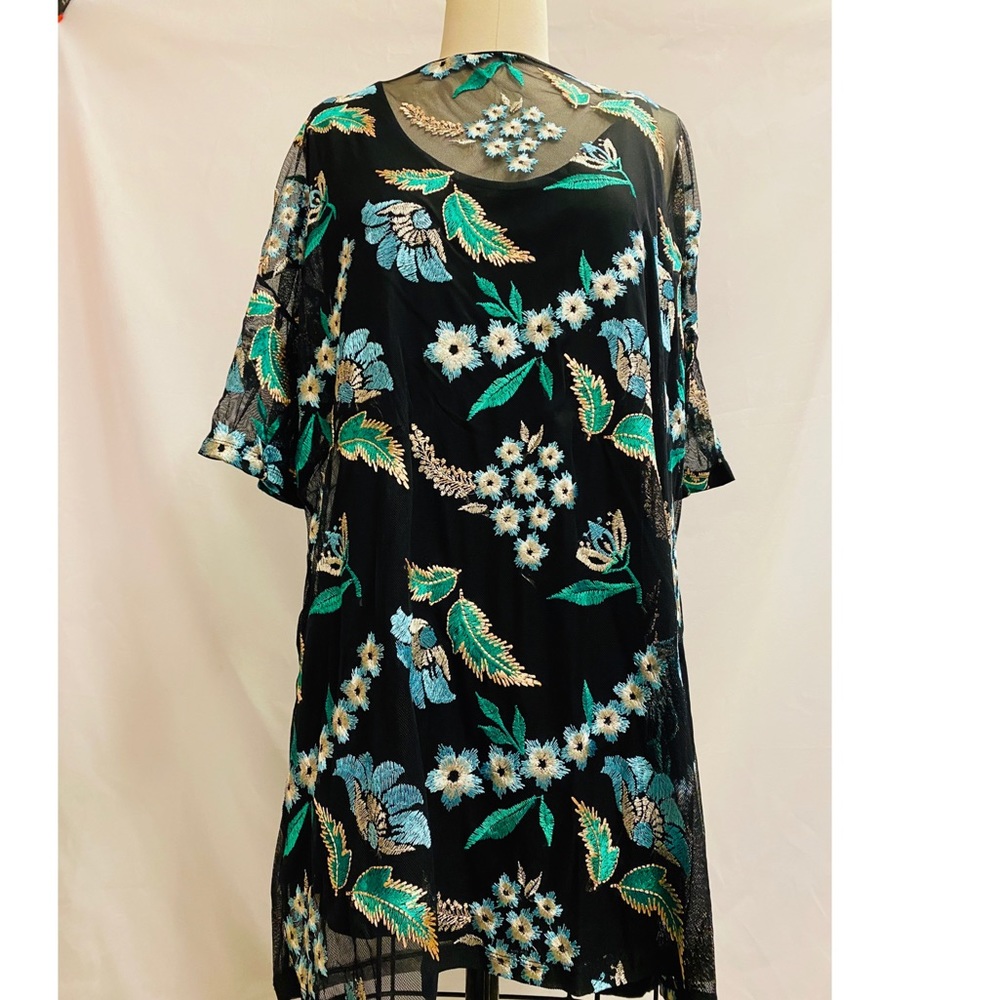 Zara Floral Knit mesh shift dress
